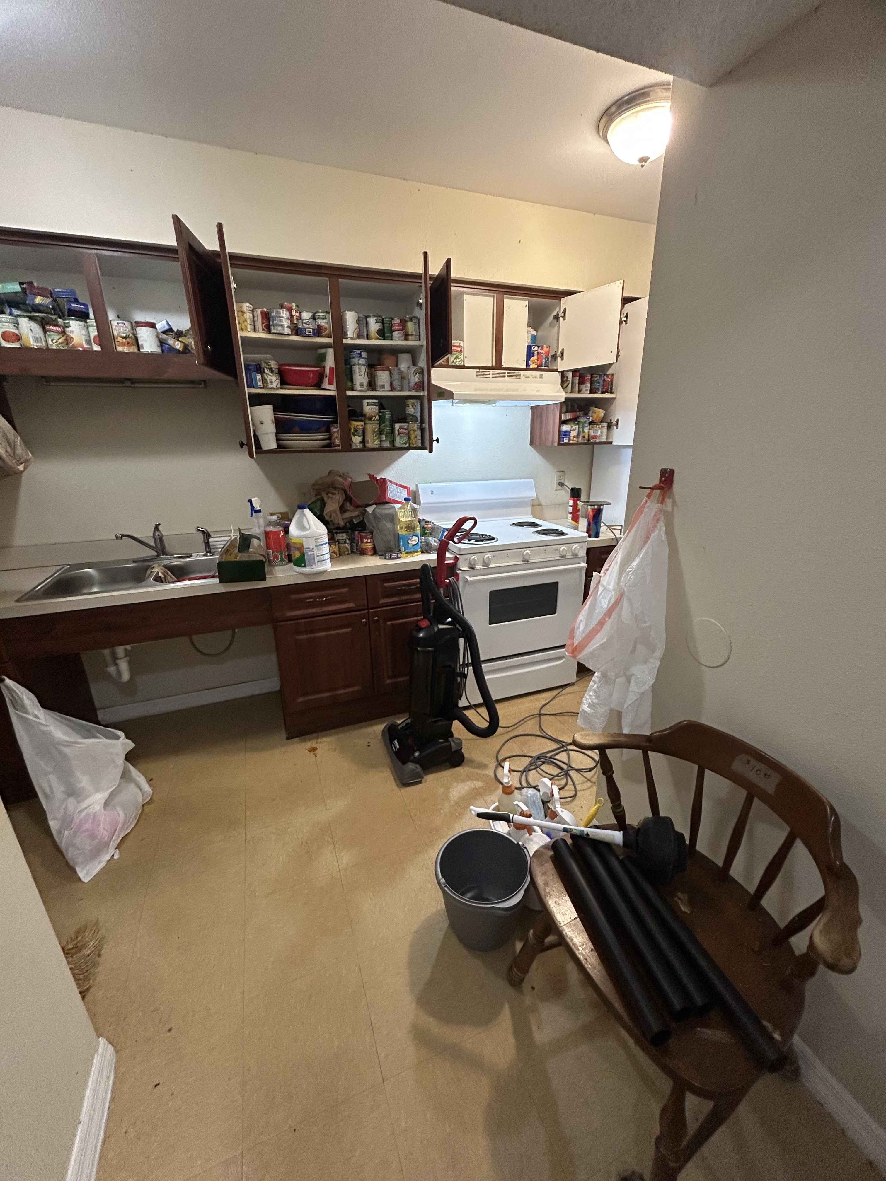 Before move-in and move-out cleaning photo